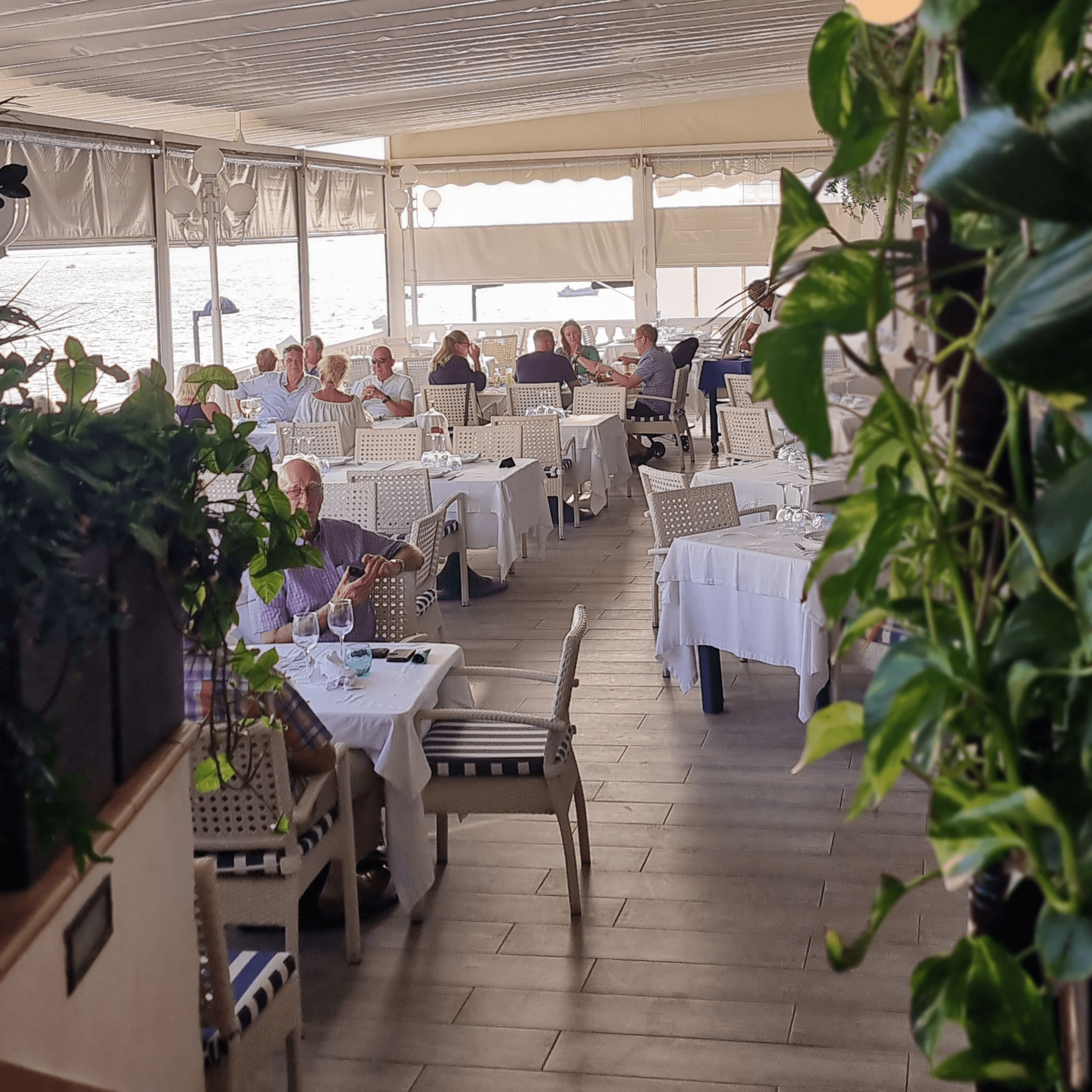 restaurante-costa-adeje-la-caleta-interior